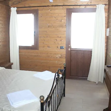 בית חווה Villaggio San Demetrio